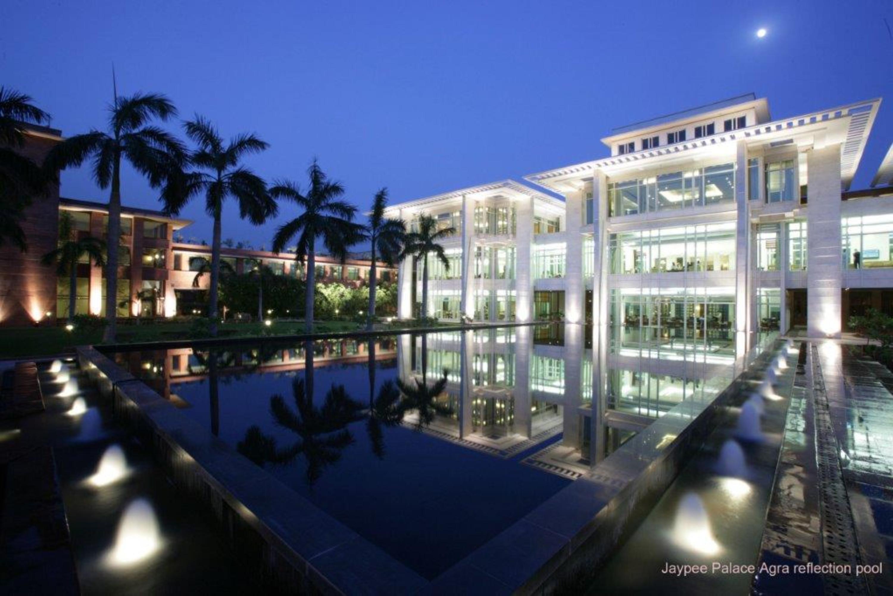 Jaypee Palace Hotel Agra  Exteriör bild