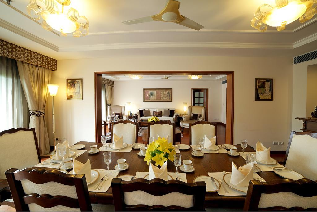 Jaypee Palace Hotel Agra  Exteriör bild